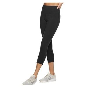 NWT Tek Gear Capri Leggings black High Rise Size Small